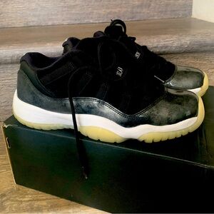 Air Jordan 11 Retro Low BG